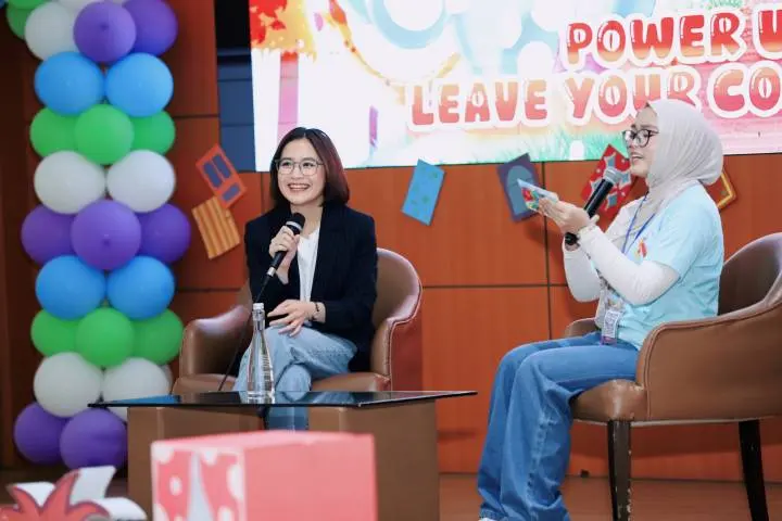 Prilly Latuconsina Ajak Pelajar Keluar Dari Zona Nyaman