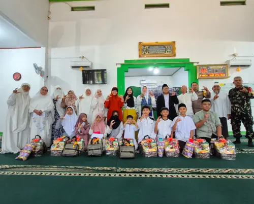 Majelis Talim Rizqon Hasanah Salurkan Santunan kepada 59 Yatim dan Dhuafa, Himpun Dana Rp18 Juta