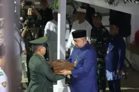 Bakesbangpol Kabupaten Bogor Perkuat Nilai Kebangsaan melalui Rangkaian Pengambilan dan Pengembalian Bendera Pusaka di Pendopo Malasari