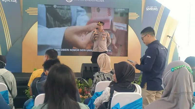 Kapolsek Mojoroto Berikan Imbauan PentingÂ Saat Warga Tukar Uang