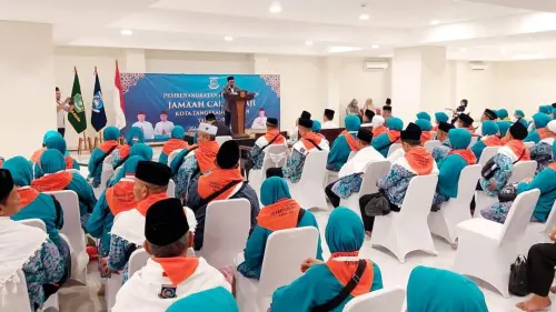 143 Calhaj Kloter 53 JKG Tangsel Berangkat ke Tanah Suci Mekah
