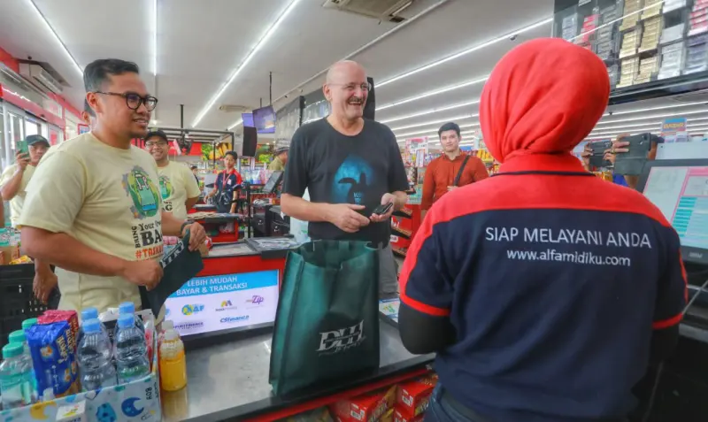 Larang Penggunaan Plastik, Pilar Lakukan Sosialisasi Aturan di Berbagai Titik Perbelanjaan&nbsp;