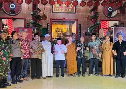 Vihara Kwan In Thang Pondok Cabe Rayakan Hari Kesempurnaan&nbsp;