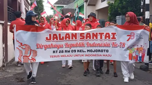 Warga Mojoroto Kota Kediri Tumpah Ruah Meriahkan HUT RI Ke 78