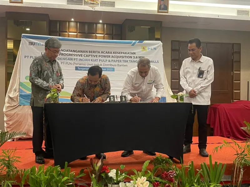 Tingkatkan Produktivitas Perusahaan, PT. IKPP Tangerang Tandatangani Perjanjian Pembelian Captive Power PLN UID Banten