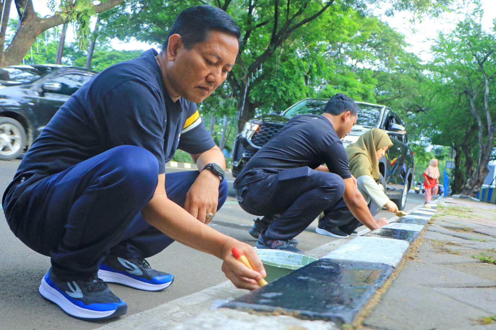 Jum\'at Bersih, Pj dan Pegawai Pemkot Ngecat Kanstin Bersama