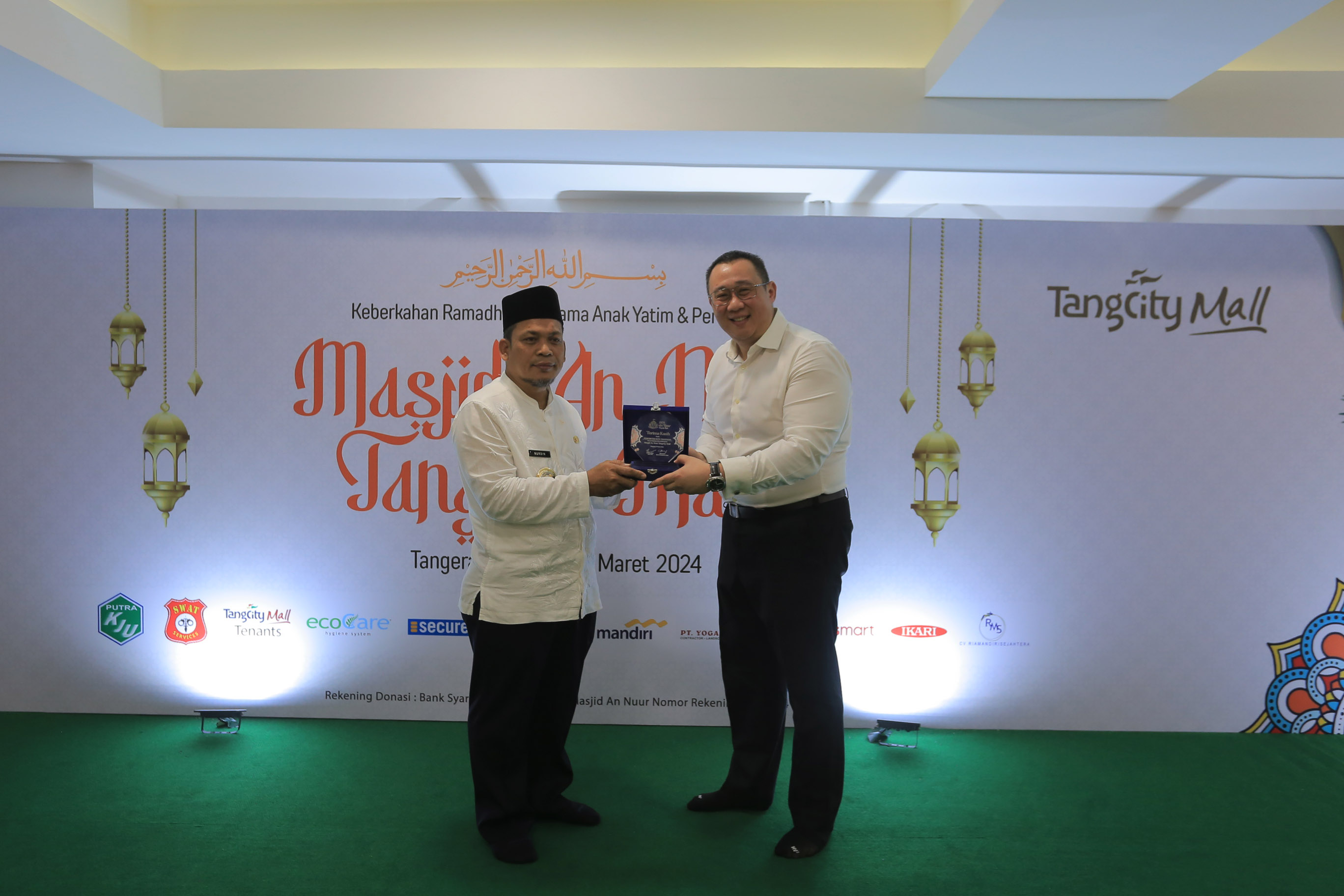 Pj Wali Kota Resmikan Masjid Pertama di Mal Tangerang