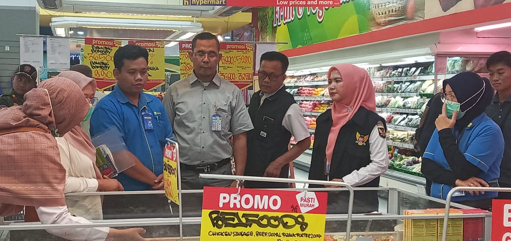 Disperindag Kota Kediri Sisir Makanan Kadaluarsa Jelang LebaranÂ 