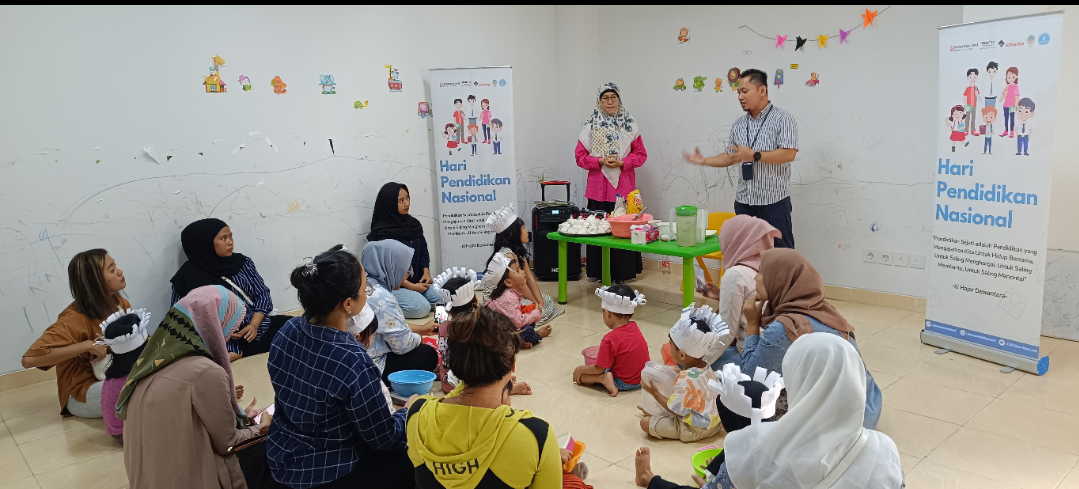 Sinar Mas Land Kembangkan Budaya Literasi Siswa-siswi, Sasar Akademisi &amp; Masyarakat Binaan di Kota Tangerang Selatan