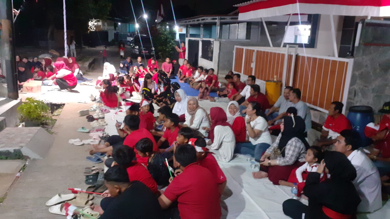 Warga Cendana Green Village Bogor Rayakan HUT RI Secara MeriahÂ 