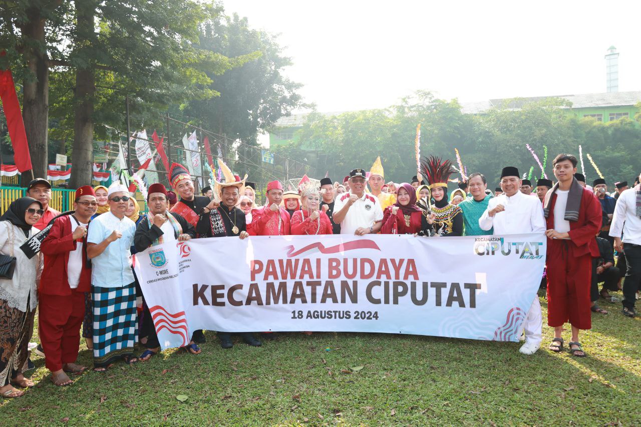 Pawai Budaya Kecamatan Ciputat Buktikan Semangat Kemerdekaan Warga Tangsel, Benyamin Hadir