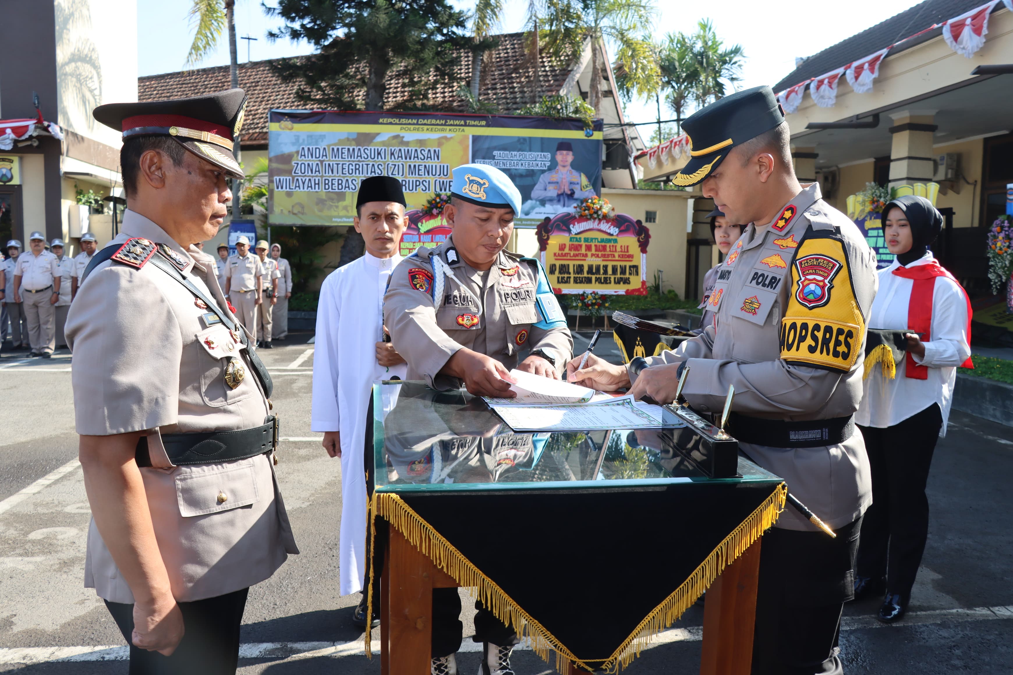 Kapolres Kediri Kota Pimpin Sertijab Mulai Kabag, Kasat Hingga Kapolsek
