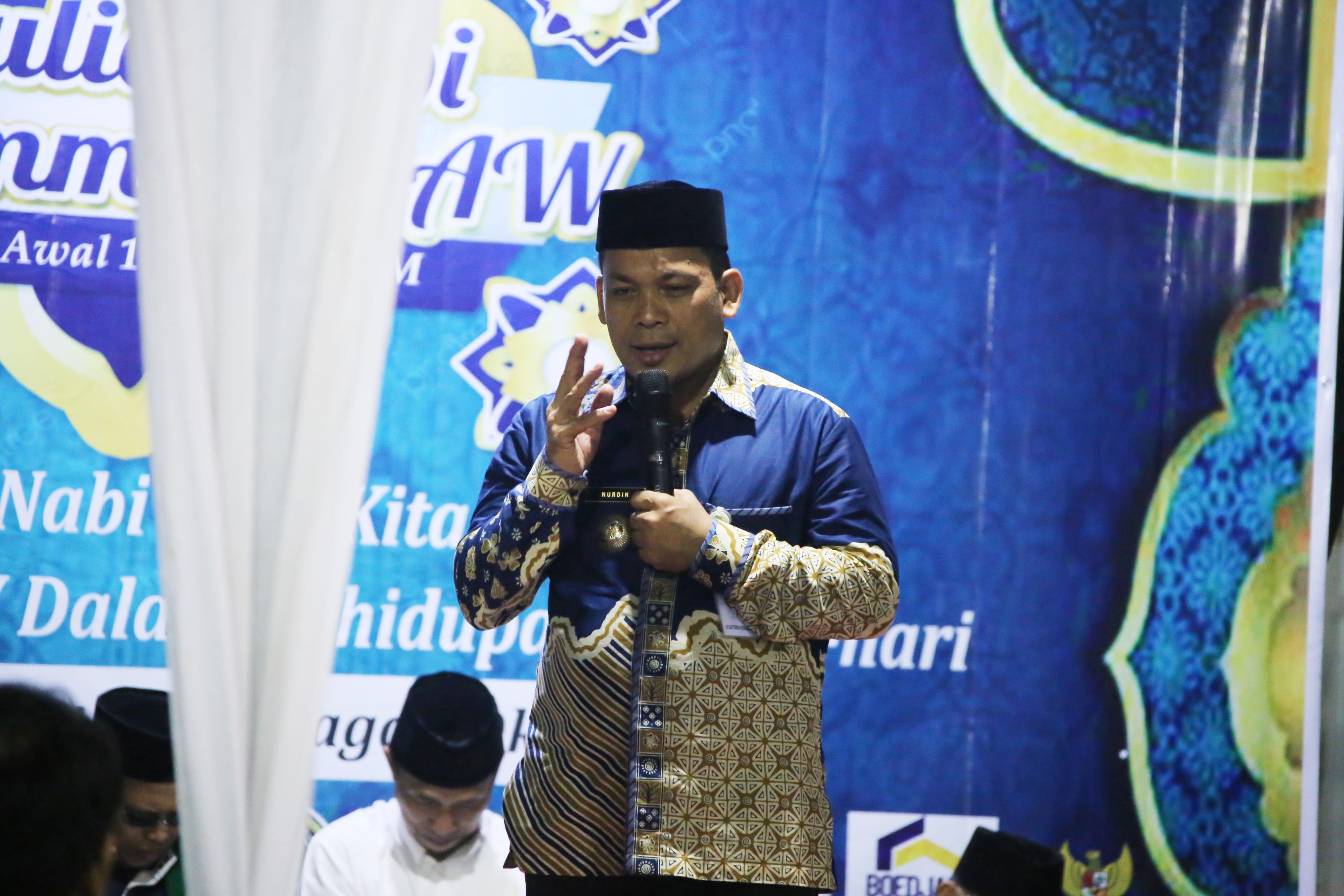 Pj Wali Kota Peringati Maulid Nabi Bersama Warga Neglasari