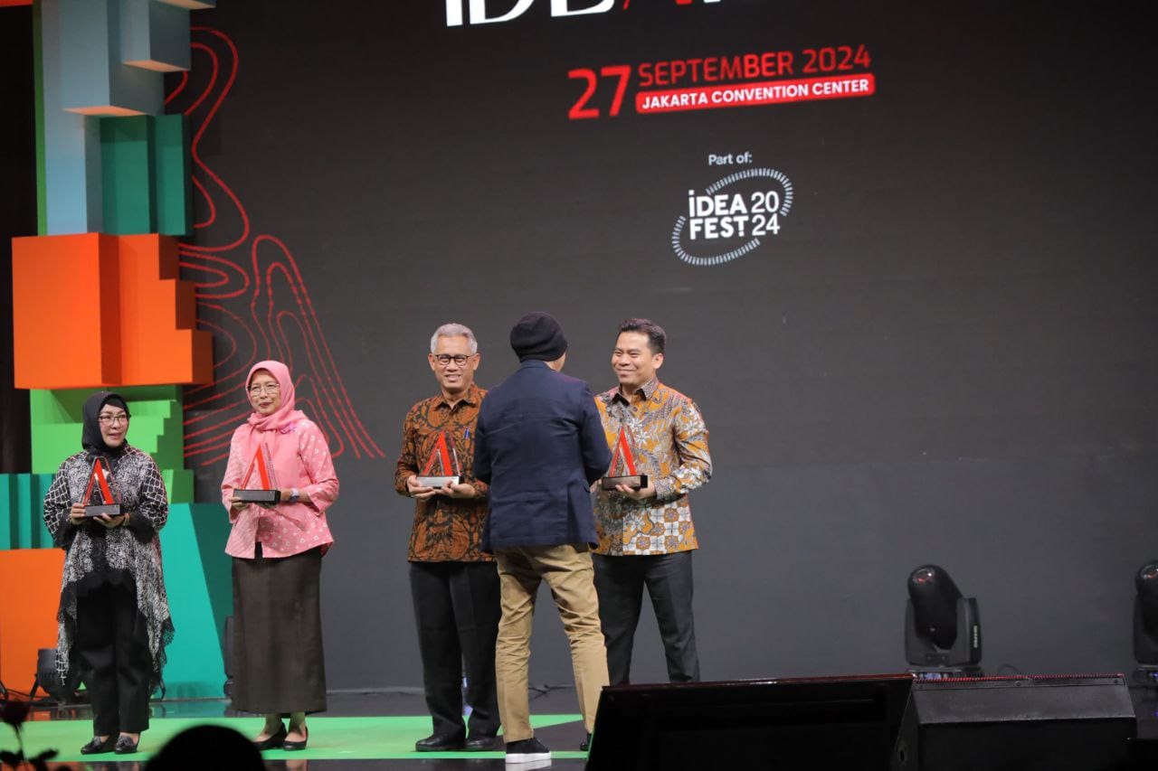 Diskominfo Tangsel Raih Penghargaan Inovasi Teknologi dan Pengembangan Infrastruktur Privat 5G