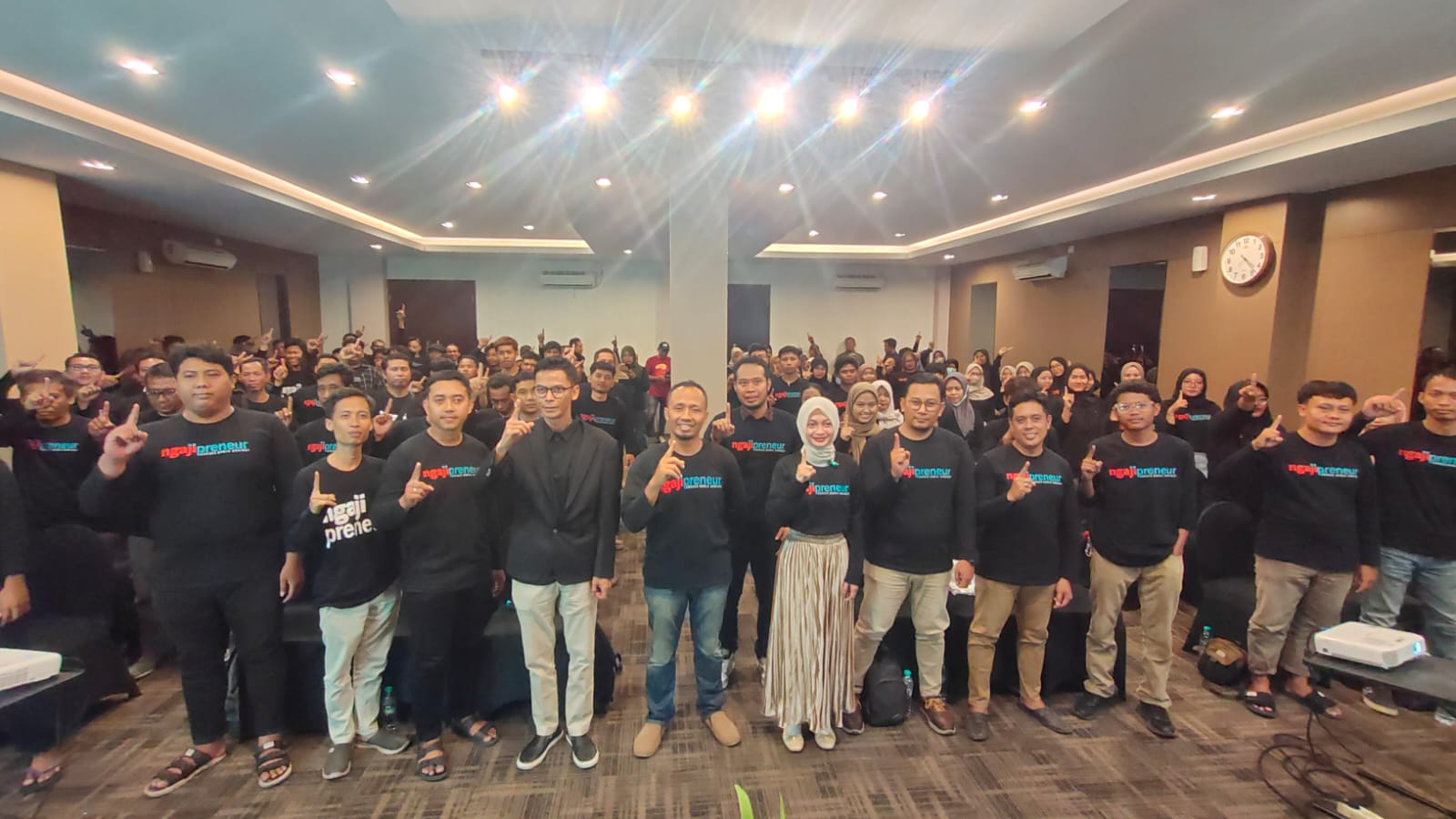 Ratusan Entrepreneur Muda Dukung Vinanda-Gus Qowim di Pilkada Kota Kediri 2024