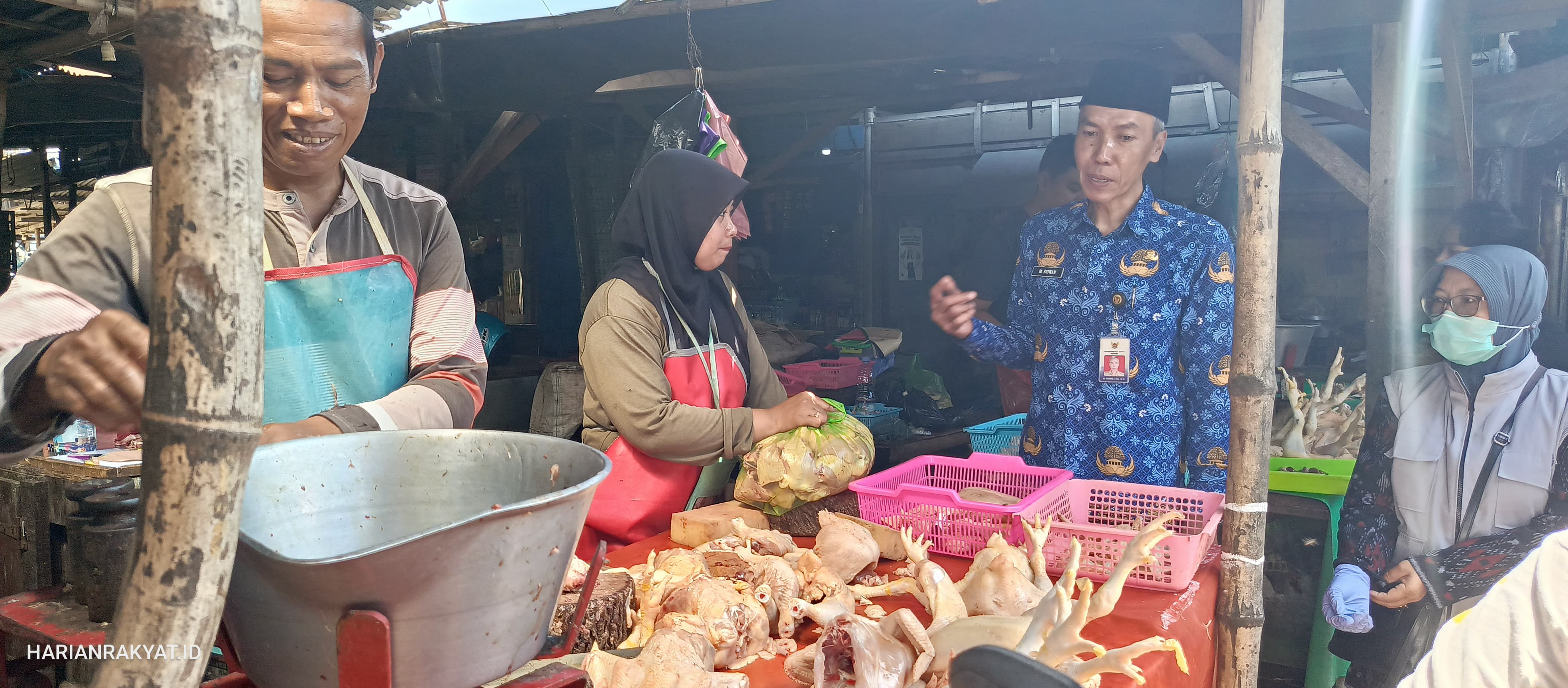 Harga Daging Ayam Jelang Natru Mengalami Kenaikan, Permintaan Pasar Ramai