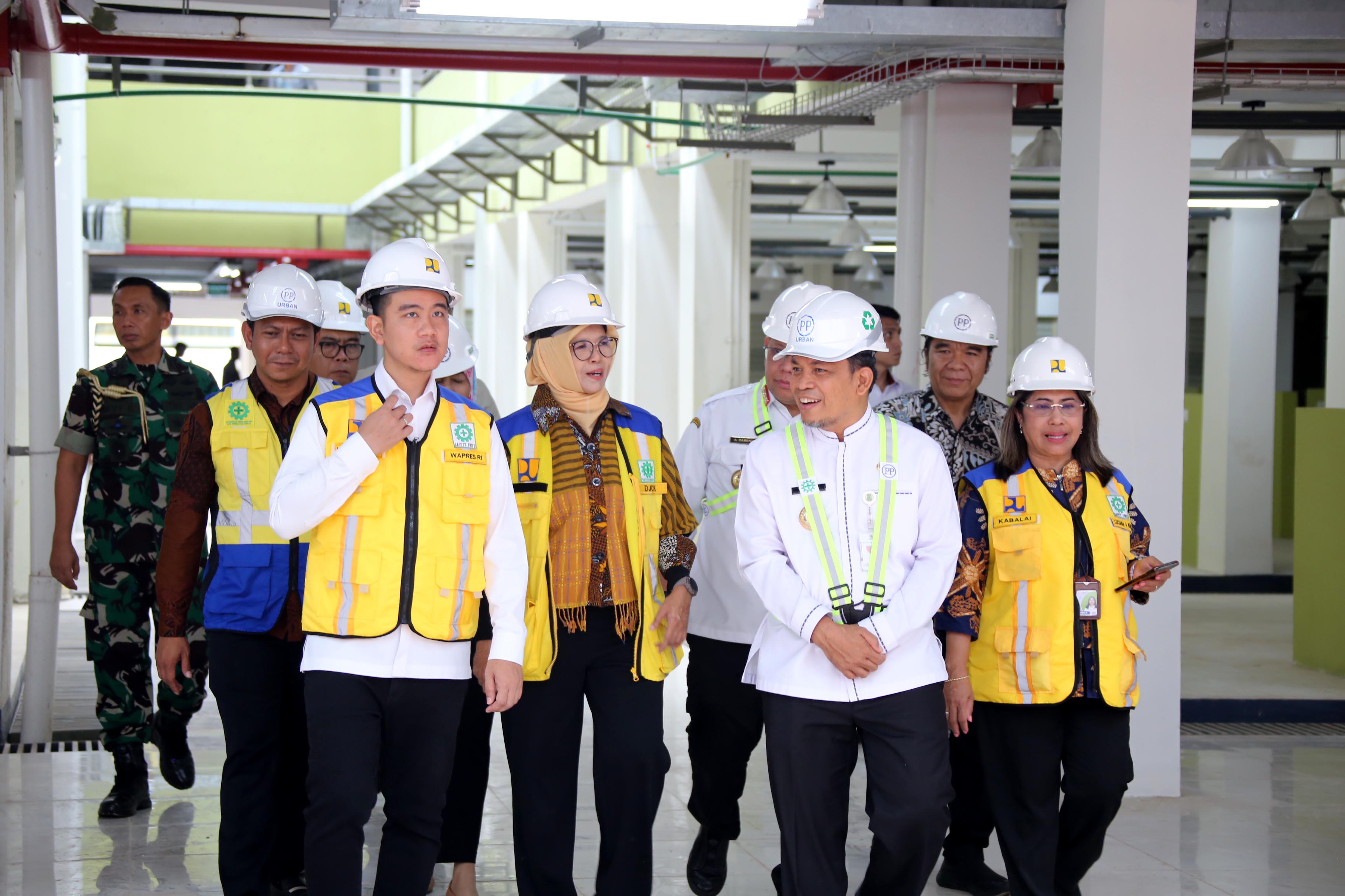 Wapres Gibran Tinjau Proyek Revitalisasi Pasar Anyar Kota Tangerang