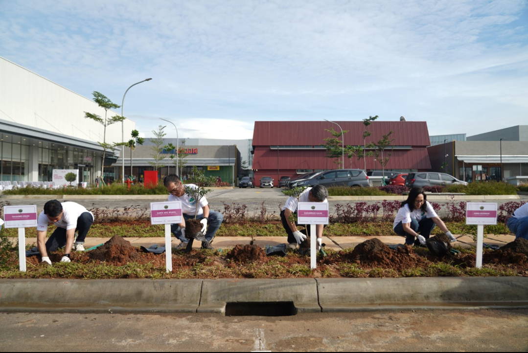 EASTVARA dan AEON Indonesia Tanam Pohon Bersama di BSD City, Dukung Ekosistem Hijau dan Pelestarian Lingkungan