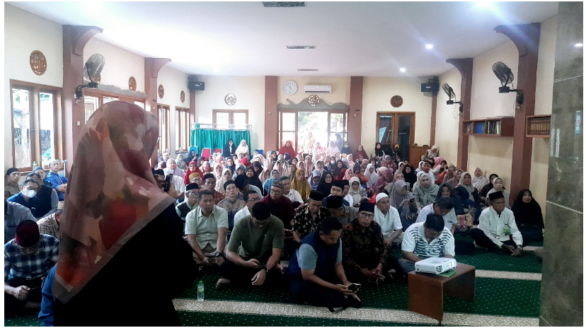 Fakultas Ilmu Kesehatan UPN Jakarta Ajak 200 Calhaj Perhatikan Makanan Sehat Bergizi Selama di Tanah Suci Mekah
