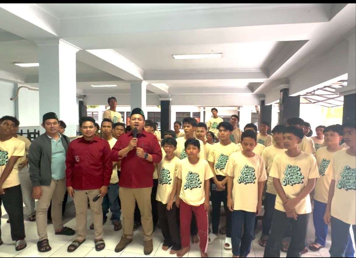 Pemuda Muslimin Jakarta Berbagi Ketupat &amp; Rendang Bareng Anak Panti Sosial