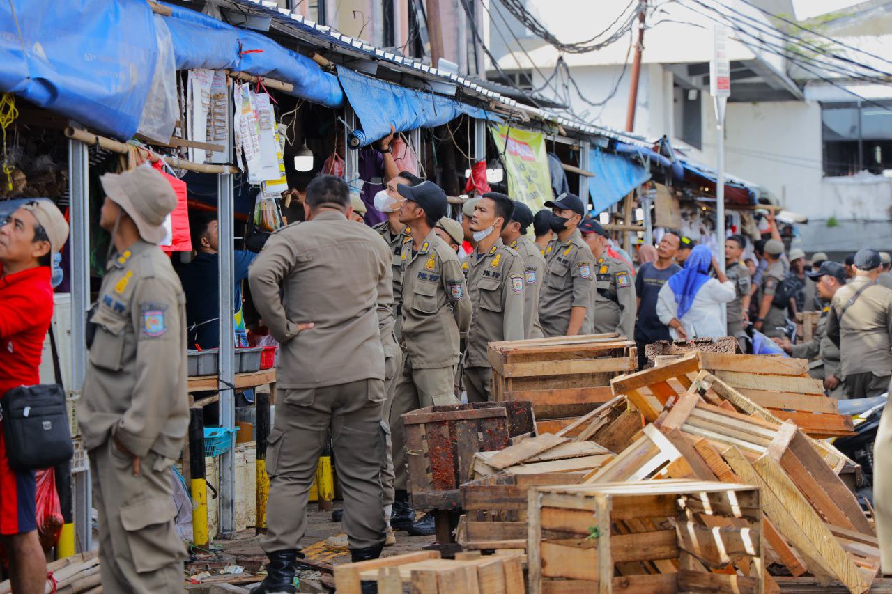 Pemkot Tangsel Tertibkan Pasar Ciputat: Pedagang Dipindahkan ke Los Gratis Lebih Nyaman