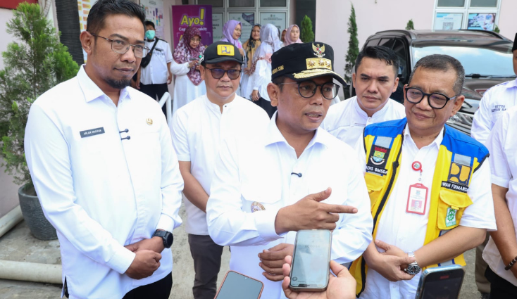 Sekda Deden Apriandhi Ditetapkan, Gubernur Banten: Percepatan Penanganan Pengangguran dan Kemiskinan