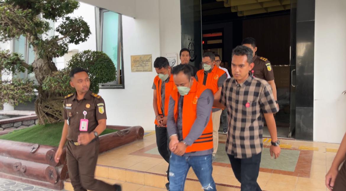 Kejari Kabupaten Kediri Resmi Tahan 3 Tersangka Kredit Fiktif Rp2, 4 M di Bank BUMN Pare