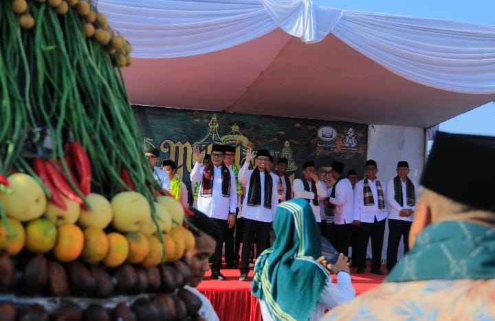 Tradisi Maulid di Kota Tangerang, Arak-arakan Perahu dan Gunungan