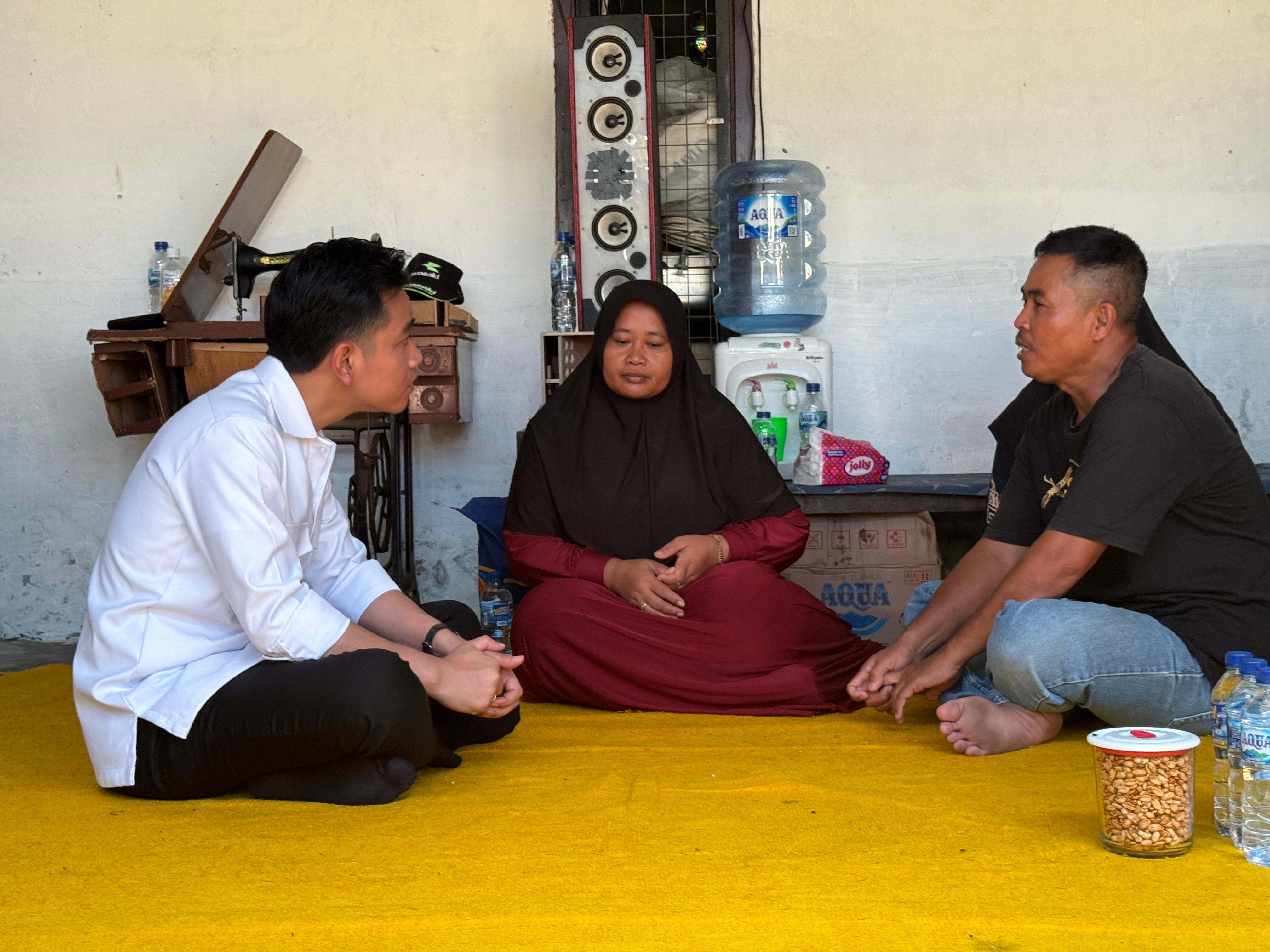 Gibran Sampaikan Duka Cita Presiden kepada Keluarga Korban Banjir Bandang di Bali