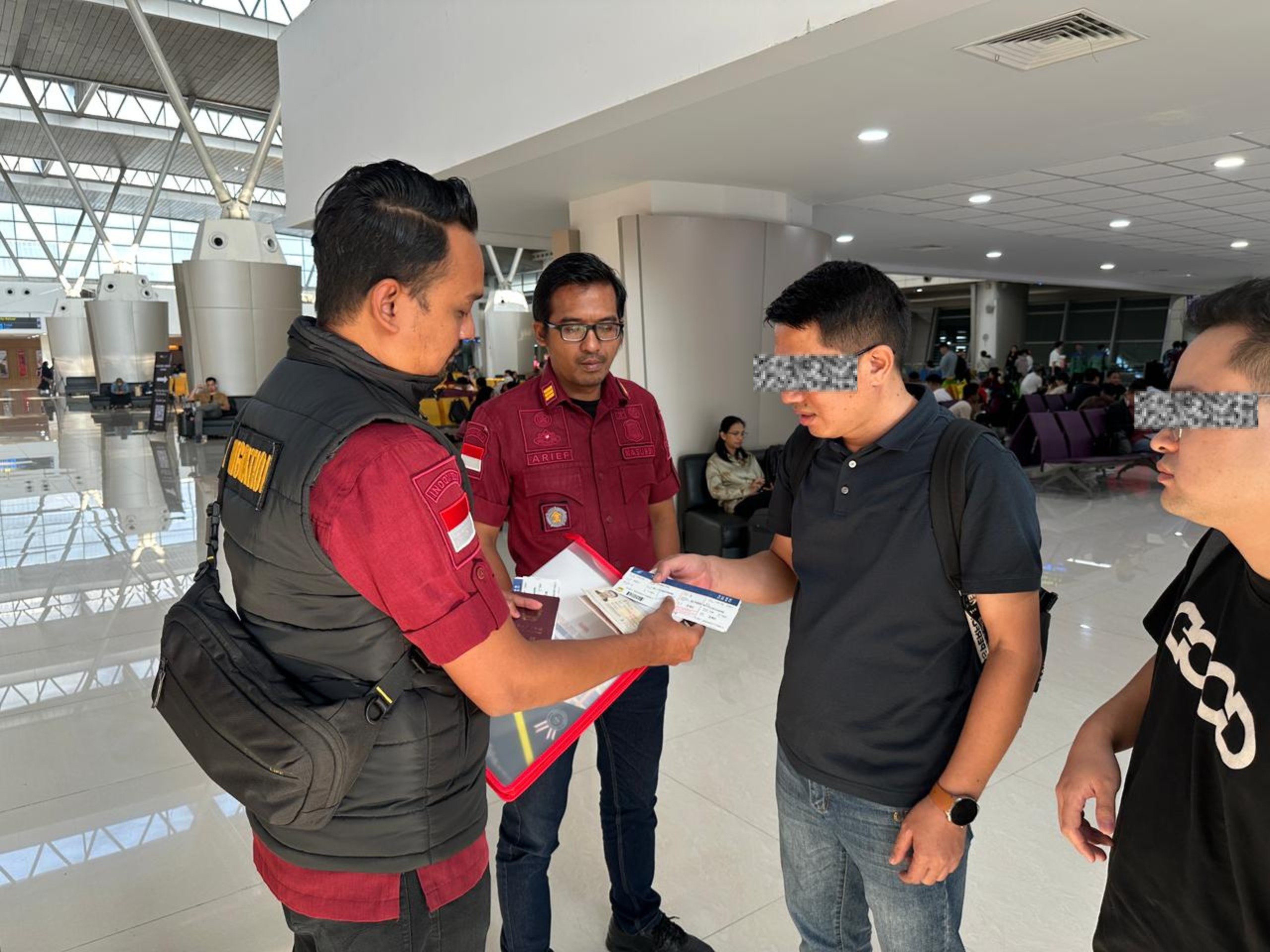 Terbukti Langgar Imigrasi, Dua WNA Tiongkok Dideportasi
