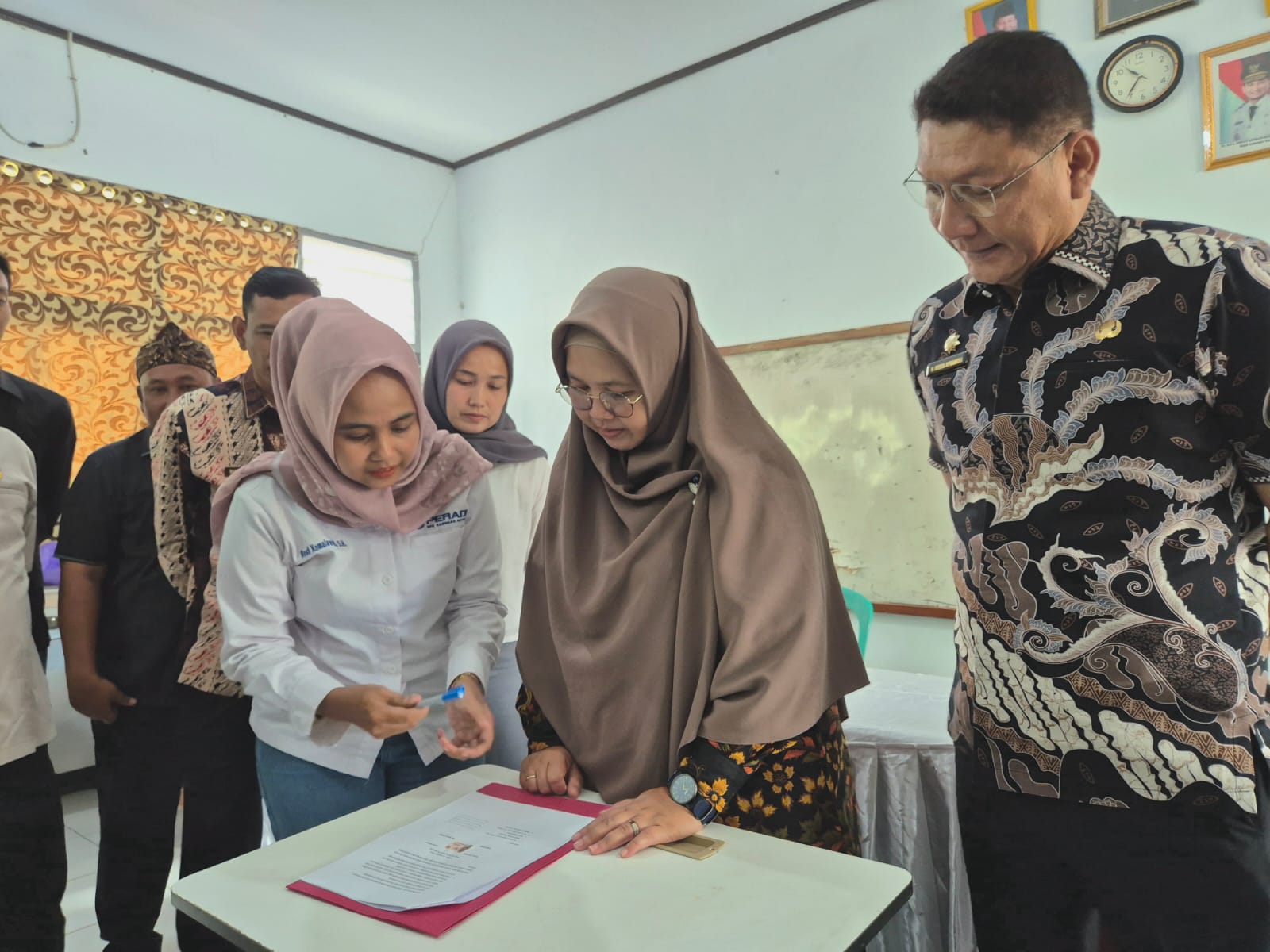 Mediasi Gubernur Andra Soni soal Polemik SMAN 1 Cimarga Berbuah Islah, Laporan Polisi Dicabut