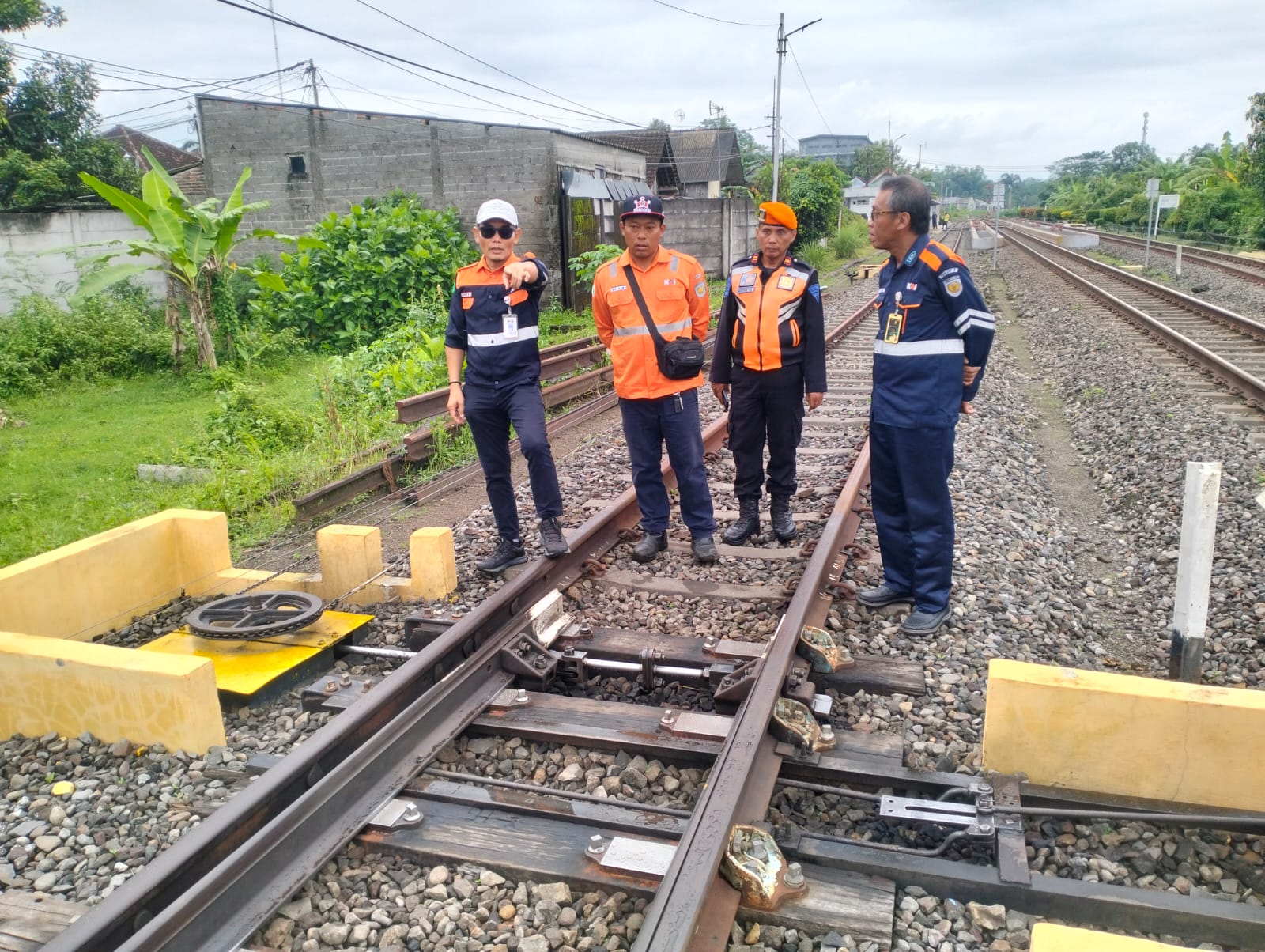 Minimalisir Potensi Bahaya, KAI Daop 7 Madiun Periksa Jalur Talunâ€“Garum