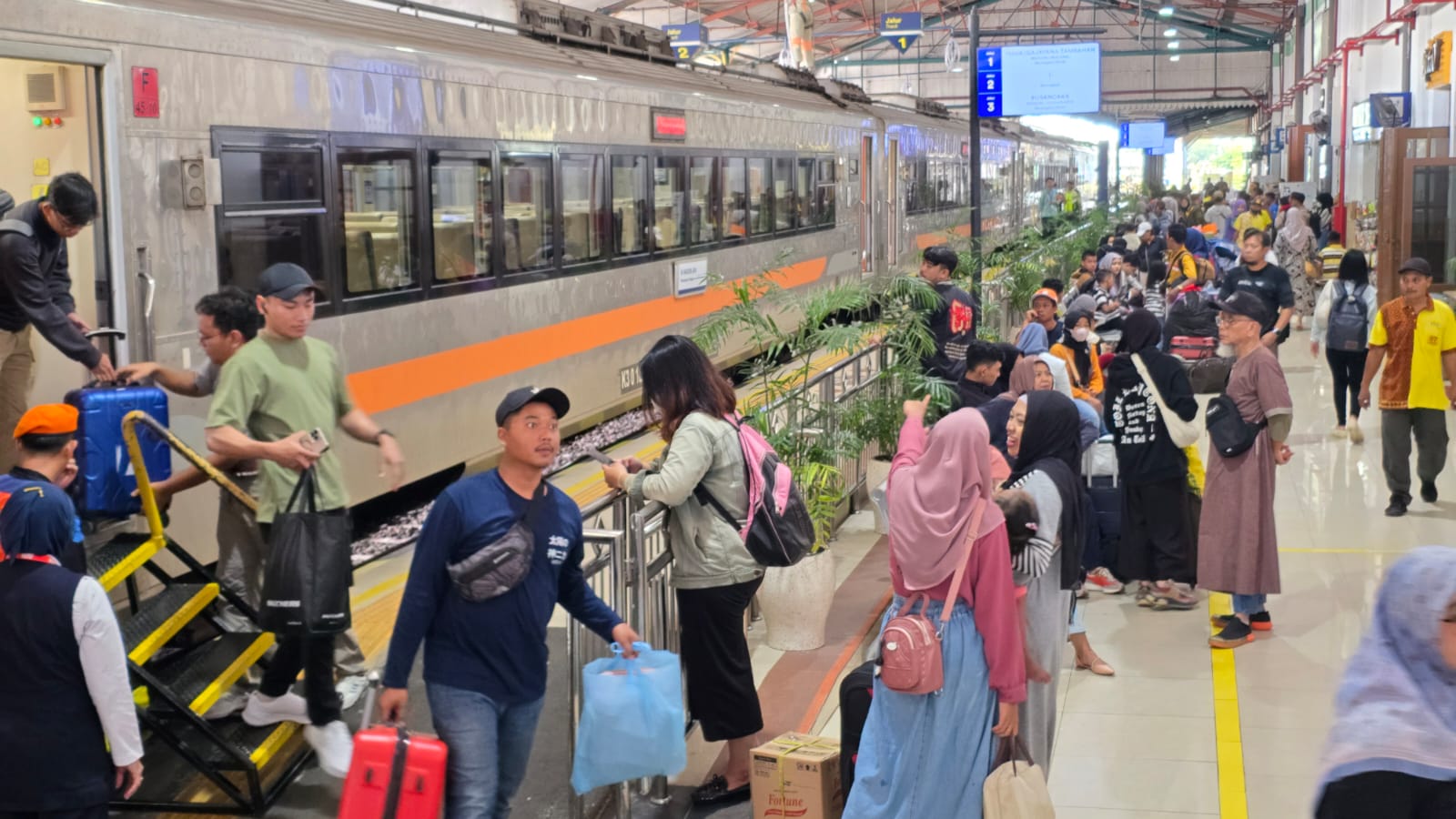 Tiket KA Nataru dari Daop 7 Madiun Masih Tersedia, KAI Imbau Masyarakat Segera Pesan Tiket