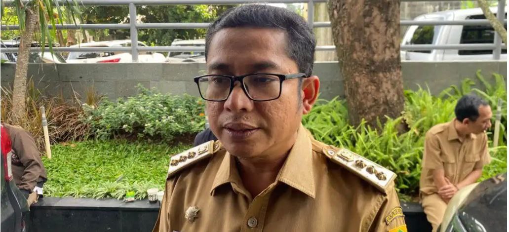 Proyek Digeruduk Warga, Camat Gunung Putri Kewalahan