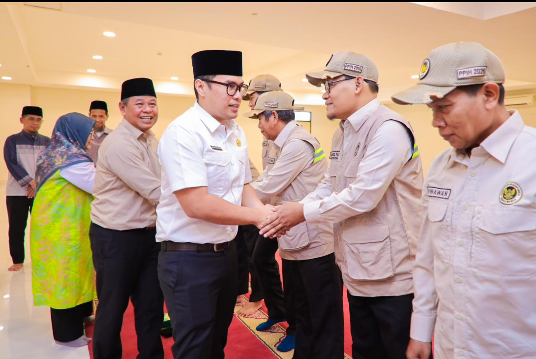 16 Petugas Haji Tangsel 2026 Dilepas, Siap Layani Jamaah